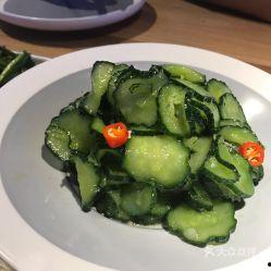 吃西瓜好还是吃脆瓜好吃,口感对决，谁才是夏日消暑佳品？”