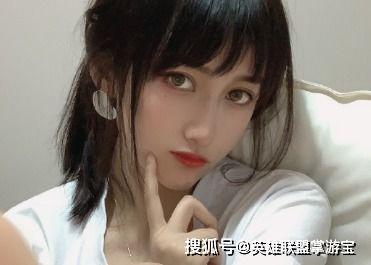 学院女神吃瓜事件,揭秘学院风云背后的真相